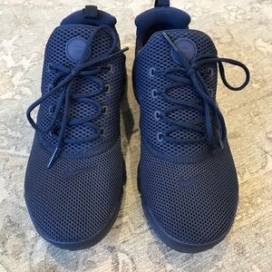Navy Blue Nike Shoes